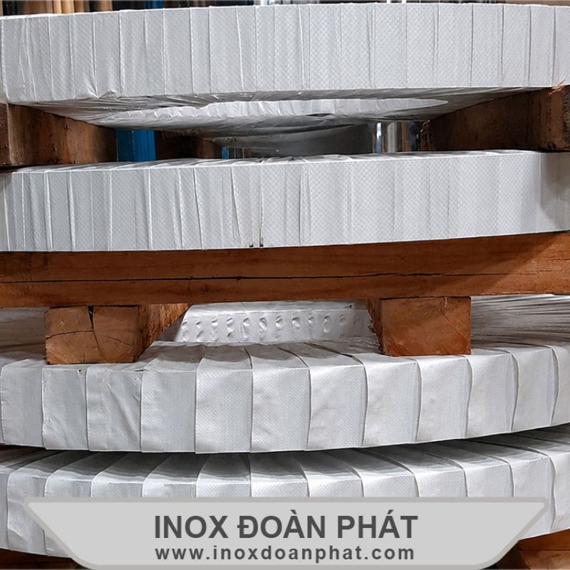 Xẻ băng inox